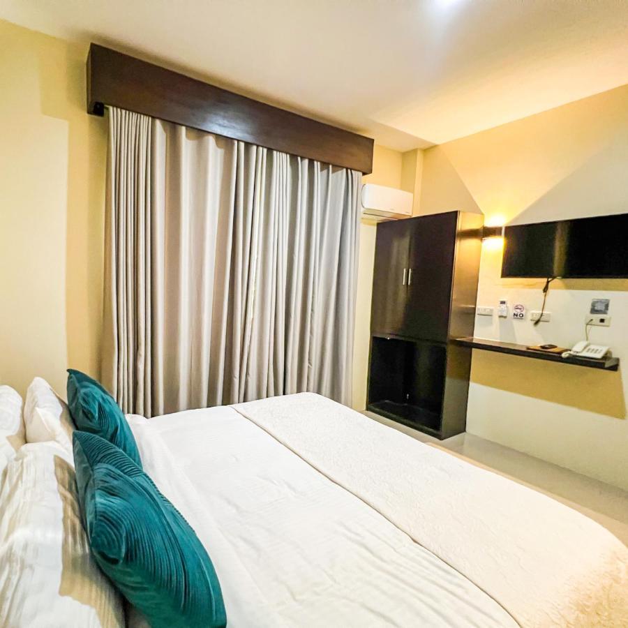 Casa Cecilia Hotel Bantay Buitenkant foto